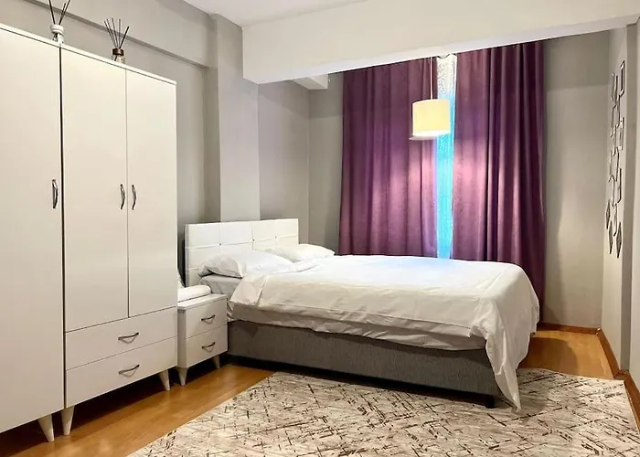 Florya da 3+1 lüx keyifli bahçeli daire