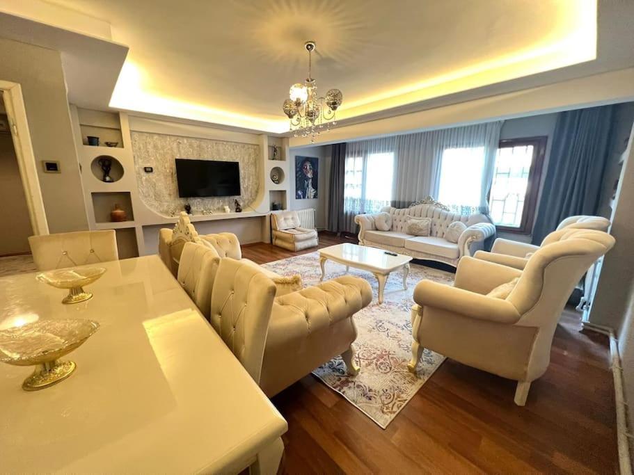 Florya Da 3+1 Lüx Keyifli Bahçeli Daire İstanbul