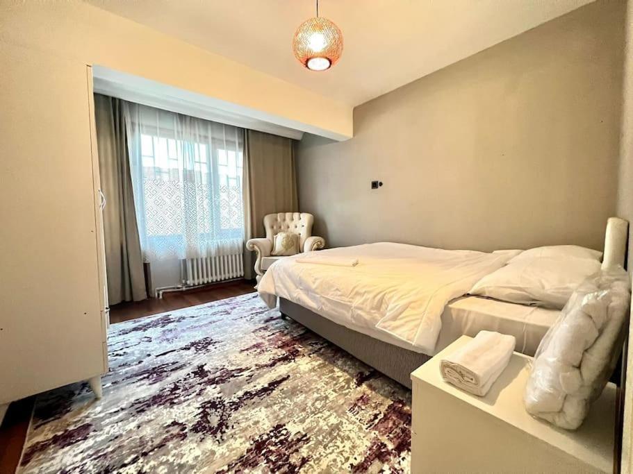 Daire Florya Da 3+1 Lüx Keyifli Bahçeli Daire *