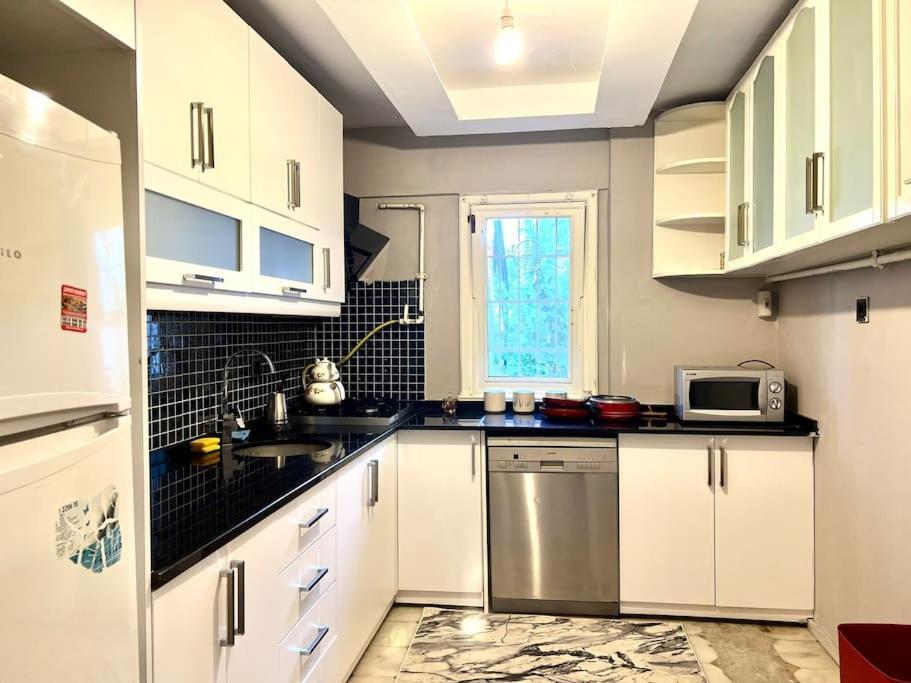 Florya Da 3+1 Lüx Keyifli Bahçeli Daire Daire