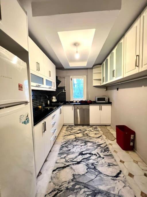 Florya Da 3+1 Lüx Keyifli Bahçeli Daire Daire *